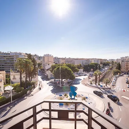 Situation Exceptionnelle Rue D Antibes Centre Cannes! By Halldis * Cannes