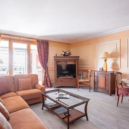 Apartment Situation Exceptionnelle Rue D Antibes Centre Cannes! By Halldis *