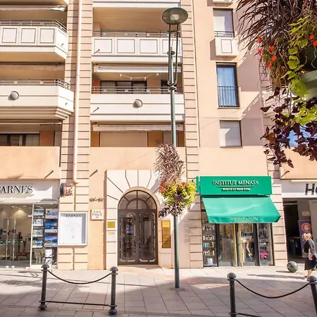 Situation Exceptionnelle Rue D Antibes Centre Cannes! By Halldis Apartment
